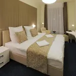 Esmarin Wellness 4* Mníšek pod Brdy