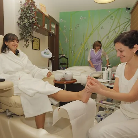 Otel Esmarin Wellness Mníšek pod Brdy