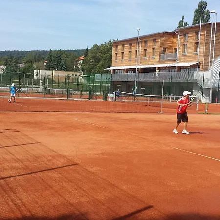 Ξενοδοχείο Esmarin Wellness 4*