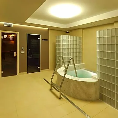 Ξενοδοχείο Esmarin Wellness Mníšek pod Brdy