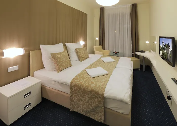 Esmarin Wellness Hotel 4*
