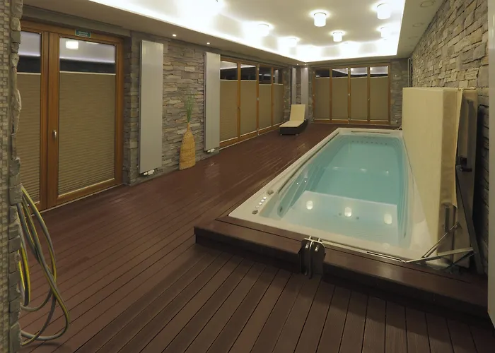 Esmarin Wellness 4*